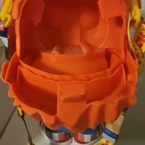 Interactive chucky doll popcorn bucket - Picture 8 of 9
